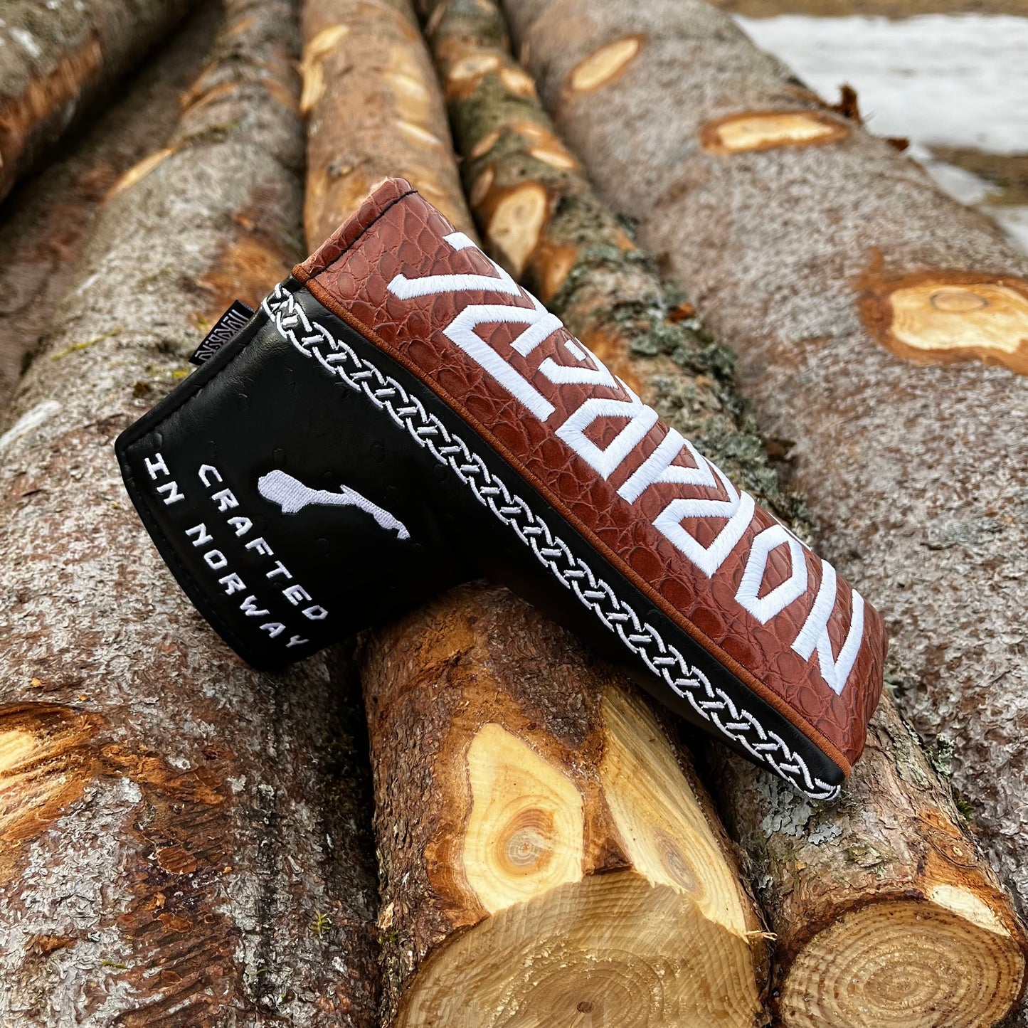The Heritage Brown - Crafted in Norway
