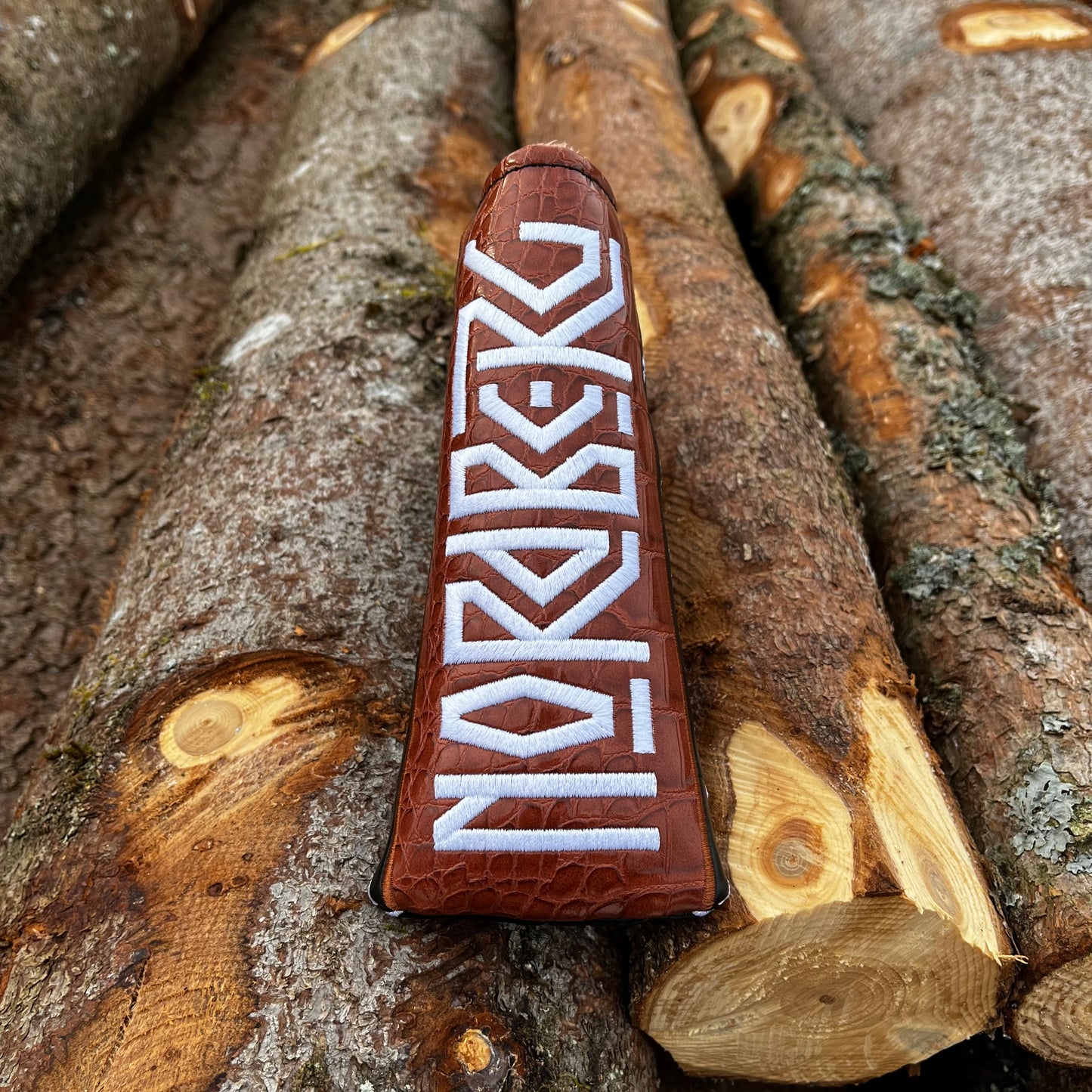 The Heritage Brown - Crafted in Norway